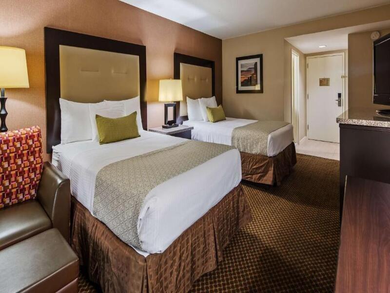 Best Western Louisville East Inn & Suites מראה חיצוני תמונה
