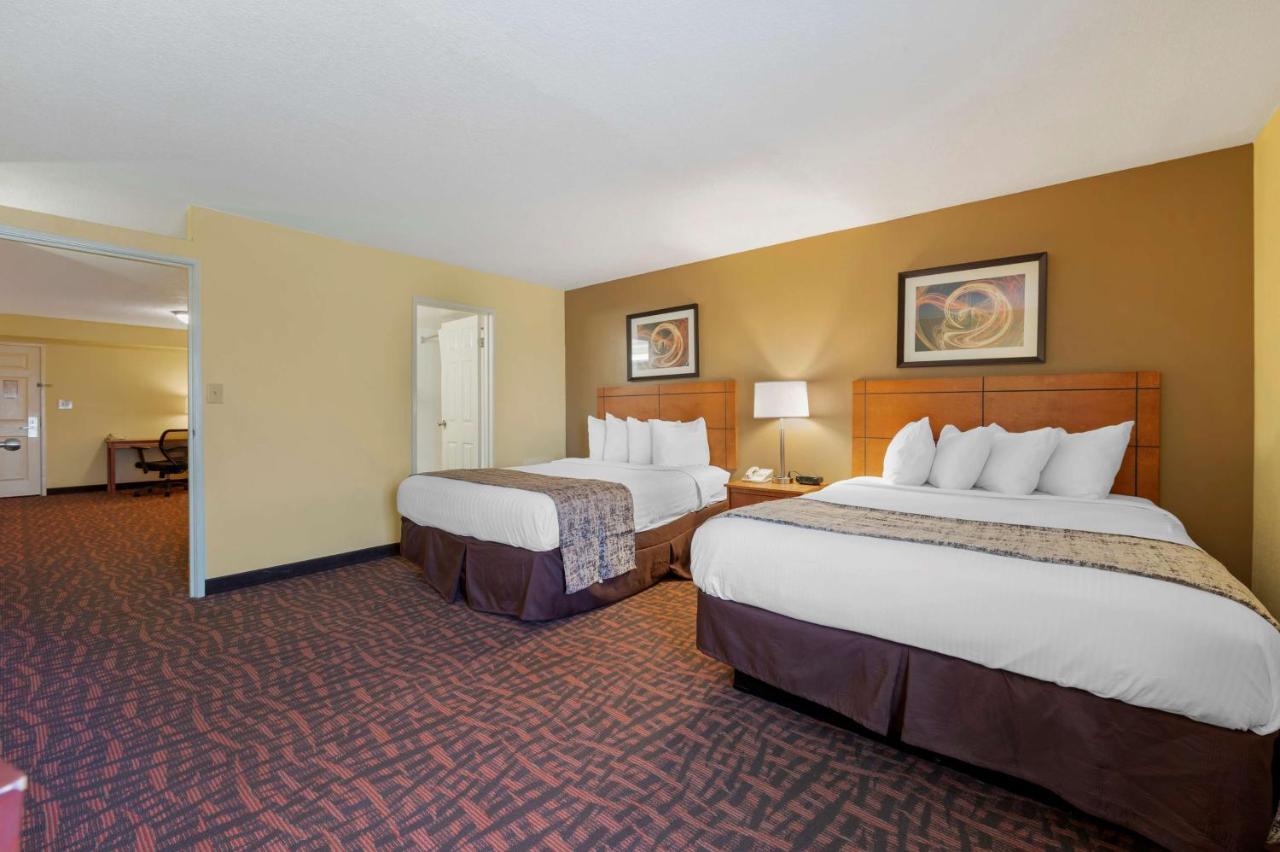 Best Western Louisville East Inn & Suites מראה חיצוני תמונה