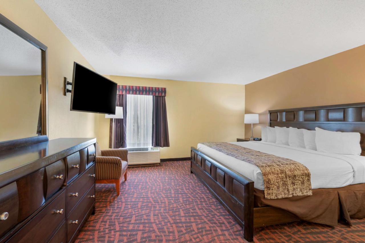 Best Western Louisville East Inn & Suites מראה חיצוני תמונה