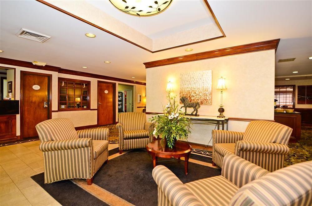 Best Western Louisville East Inn & Suites חדר תמונה