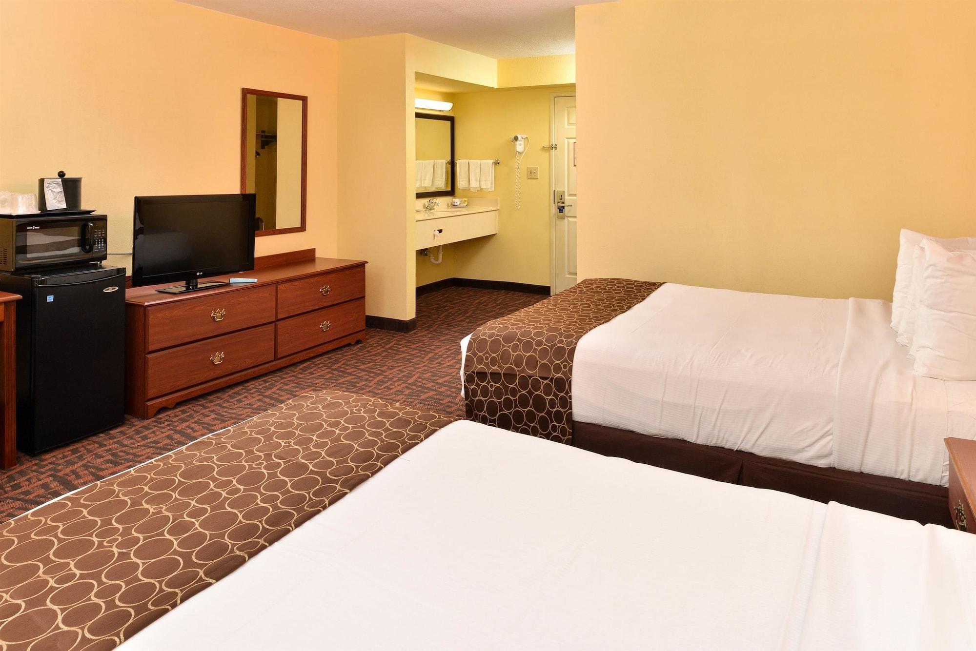 Best Western Louisville East Inn & Suites מראה חיצוני תמונה