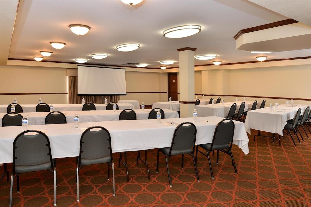 Best Western Louisville East Inn & Suites מראה חיצוני תמונה