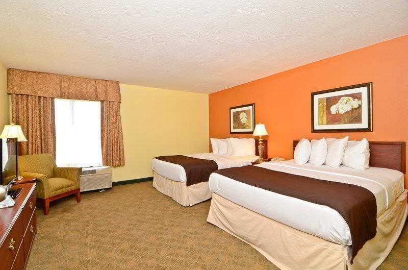 Best Western Louisville East Inn & Suites מראה חיצוני תמונה
